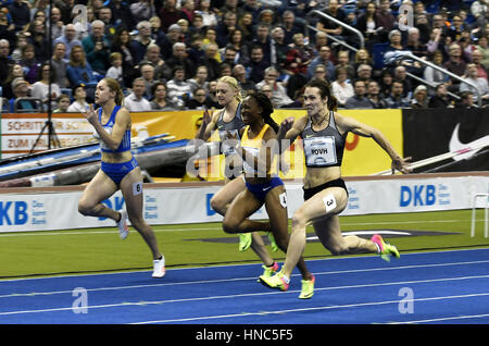 Berlin, Allemagne. 10 février 2017. ISTAF 2017 intérieur, Mercedes-Benz Arena de Berlin, Allemagne. 10 Février, 2017. 60 mètres de femmes gagnant Final Olesya Povh (Ukraine) dans le temps de 7,14 secondes. Crédit : Paul Velasco/Alamy Live News Banque D'Images