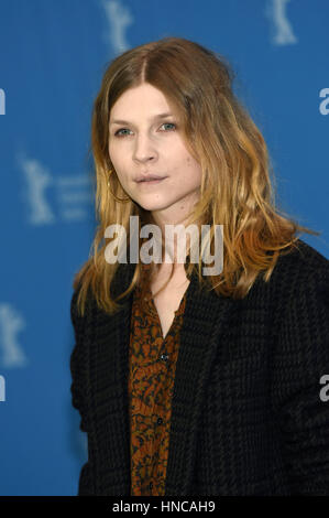 Berlin, Allemagne. Feb 11, 2017. Au cours de la Poesy de Clemence Final 'Portrait' photocall à la 67ème Festival International du Film de Berlin/Berlinale 2017 le 11 février 2017 à Berlin, Allemagne. Photo : afp/Alamy Live News Banque D'Images