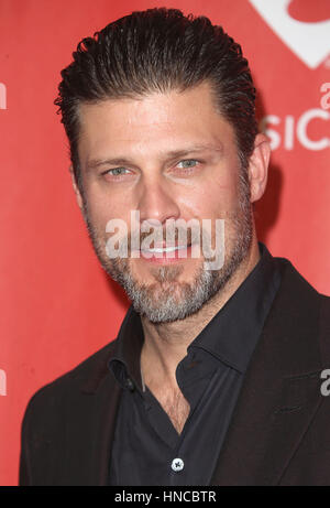 Los Angeles, CA, USA. 10 fév, 2017. 10 février 2017 - Los Angeles, Californie - Greg Vaughan. ''MusiCares 2017 Personne de l'année rend hommage à Tom Petty. Crédit photo : F. Sadou/AdMedia Crédit : F. Sadou/AdMedia/ZUMA/Alamy Fil Live News Banque D'Images