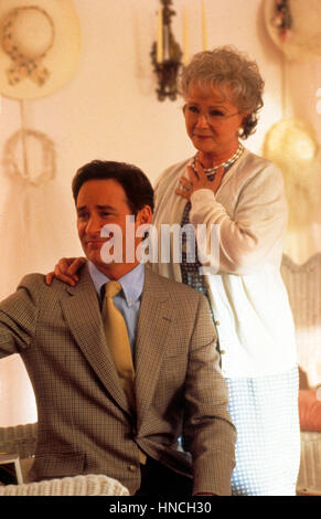 1 janvier 1997 - ....in & out (In et Out), Kevin Kline, Debbie Reynolds..le cinéma et la télévision. (Crédit Image : © Moviestore/Divertissement Images via ZUMA Press) Banque D'Images