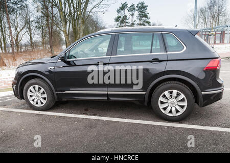 Hambourg, Allemagne - 10 Février 2017 : une photo de deuxième génération Volkswagen Tiguan, 4x4 R-Line. Véhicule multisegment compact fabriqué par CUV Banque D'Images