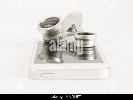 Ensemble macro fisheye pour mobiles fond blanc Banque D'Images