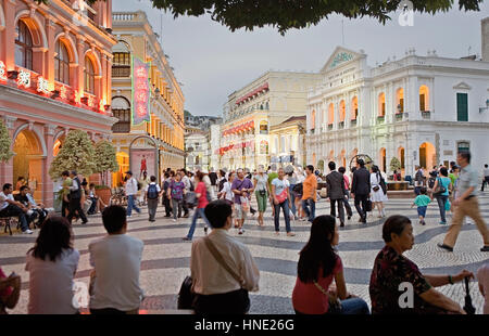 Scène de rue, foule, bondé, Largo do Senado, Macao, Chine Banque D'Images