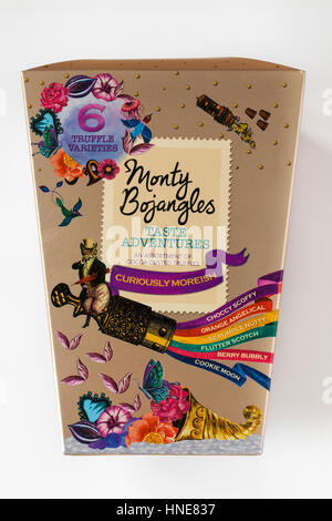 Fort de Monty Bojangles Goût Adventures un assortiment de truffes saupoudré de cacao curieusement délicieux avec 6 variétés de truffes isolé sur fond blanc Banque D'Images