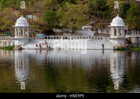 Dudh Talai lake, dans le parc Asiad, Udaipur, Rajasthan, Inde Banque D'Images