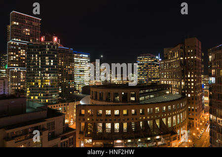 Bibliothèque publique de Vancouver de high view point avec d'autres immeubles de grande hauteur Banque D'Images