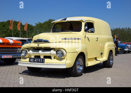 1951 Ford F1 voiture camionnette classique Banque D'Images