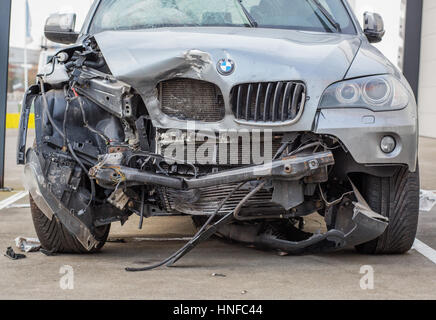 Épave de voiture BMW Banque D'Images