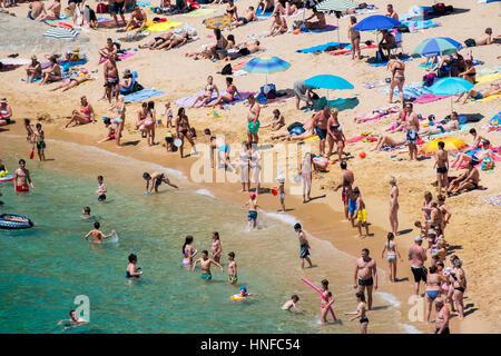 La plage naturiste à playa cala sa boadella dans la banlieue de lloret de mar en Espagne. Banque D'Images