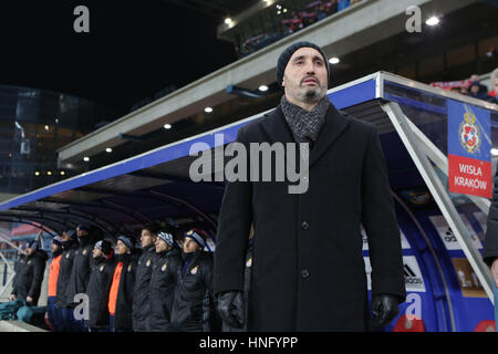 Cracovie, Pologne. 11 février 2017. Ligue de football Premier ministre polonais Wisla Cracovie - Korona Kielce o/p Kiko Ramirez Crédit : Marcin Kadziolka/Alamy Live News Banque D'Images