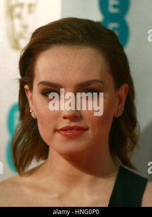 Londres, Royaume-Uni. 12 février 2017. Daisy Ridley à la 70e British Academy Film Awards. La BAFTA 2017 EE a eu lieu au Royal Albert Hall de Londres. Crédit : Paul Marriott/Alamy Live News Banque D'Images