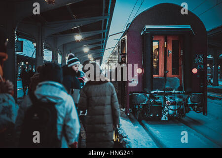 Bucharest, Bucarest, la Chine. 12 Février, 2017. La neige hits Bucarest, Roumanie en janvier 2017. Crédit : SIPA Asie/ZUMA/Alamy Fil Live News Banque D'Images