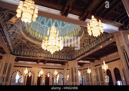 La Grande Mosquée Sultan Qaboos, à Mascate, dans le Sultanat d'Oman Banque D'Images