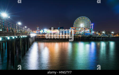 Vue panoramique dans freeway dans le centre-ville de Los Angeles la nuit,California,USA. -07/13/16. pour l'éditorial. Banque D'Images