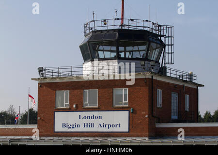 Biggin Hill, Royaume-Uni. Feb 13, 2017. La tour radar à Londres Biggin Hill Airport Crédit : Keith Larby/Alamy Live News Banque D'Images