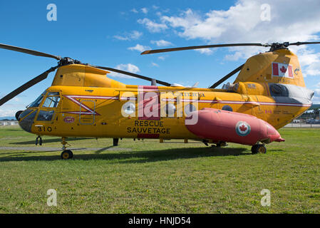 1963 Boeing Vertol CH-113 Labrador sur l'affichage à l'extérieur du musée de l'aviation de Comox sur l'île de Vancouver. BC. Le Canada. Banque D'Images