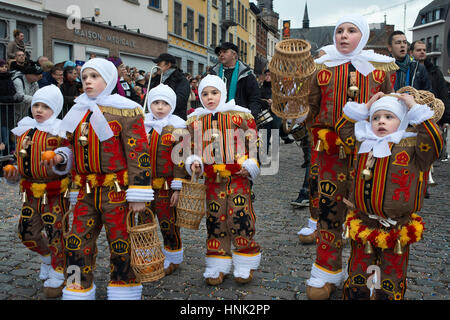 La Belgique, le carnaval de Binche. UNESCO World Heritage Festival Parade. La Belgique, l'Église catholique, province de Hainaut, village de Binche. L'carniva Banque D'Images