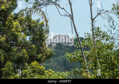 Crag hotel - hôtel abandonné et l'école, l'île de Penang, Malaisie Banque D'Images