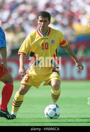 GHEORGHE HAGI ROUMANIE & FC BARCELONE 28 Février 1996 Banque D'Images