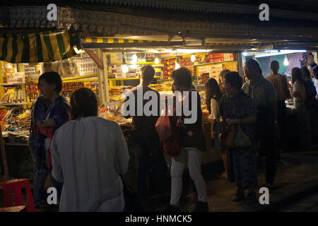 Marché de nuit de Siem Reap au Cambodge Banque D'Images