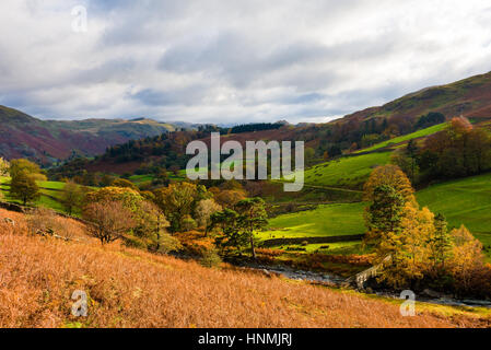 Voir l'automne de Glenridding vallée dans le Parc National du Lake District, Cumbria, Angleterre. Banque D'Images