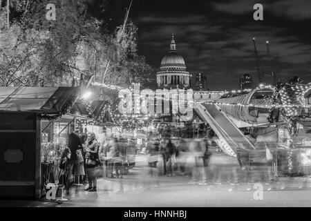 Marchés de Noël à Londres Banque D'Images