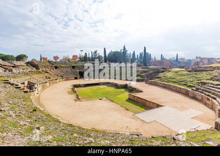 Merida, Badajoz Province, Estrémadure, Espagne. L'amphithéâtre romain. Banque D'Images
