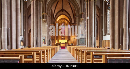 Nef et choeur, Minden Cathédrale St Gorgonius et Saint-Pierre, Minden, Rhénanie du Nord-Westphalie, Allemagne Banque D'Images