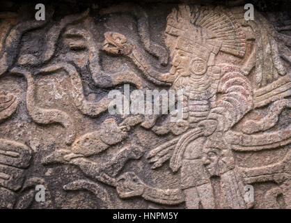 Reliefs en pierre maya à Chichen Itza. Banque D'Images