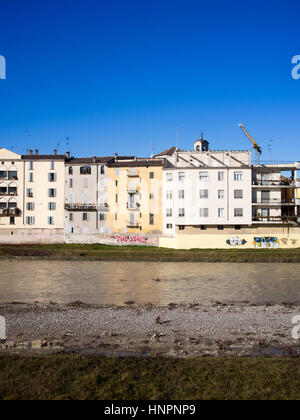 Rivière Parme de la Piazza Ghiaia Place du marché, Parme, Italie Banque D'Images