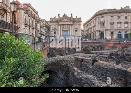 Catane, Italie - 13 septembre 2015 : Vestiges de l'amphithéâtre romain à l'Stesicoro à Catane, Italie Banque D'Images