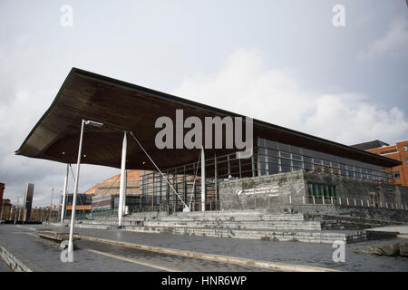 Une vue générale de la Senedd, domicile de l'Assemblée du Pays de Galles, à Cardiff Bay, dans le sud du Pays de Galles, Royaume-Uni. Banque D'Images