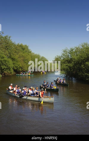 Avec canoe sur la rivière Hunte, Basse-Saxe, Allemagne Banque D'Images