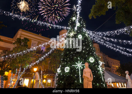 Décorations de Noël ALCALDIA CITY HALL PLAZA DE ARMAS OLD TOWN SAN JUAN PUERTO RICO Banque D'Images