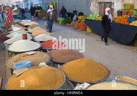 Tunisie.Douz. le grand marché le jeudi. Banque D'Images