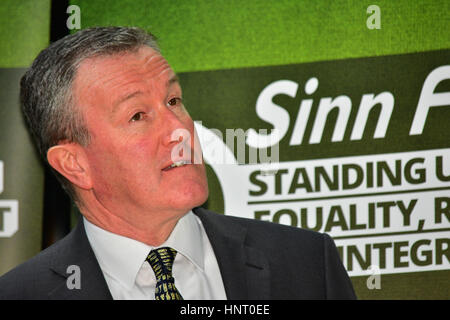 Armagh City, au Royaume-Uni. 15 février 2017. Le Sinn Féin Conor Murphy au cours de la 2017 Lancement du manifeste à Armagh City avant les élections de mars. Credit : Mark Winter/Alamy Live News Banque D'Images