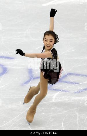 Elizabet Tursynbaeva du Kazakhstan en concurrence dans les dames Programme court au cours de Championnat des quatre continents de patinage artistique de l'événement de test pour les Jeux Olympiques d'hiver de PyeongChang 2018 à Gangneung Ice Arena le 16 février 2017 à Gangneung, en Corée du Sud. L'événement se déroule un an avant le début de la 2018 Jeux Olympiques d'hiver de PyeongChang. (Jeon Han/Koreanet Planetpix via) Banque D'Images