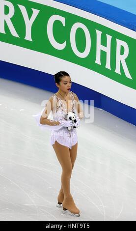 Karen Chen de United States en concurrence dans les dames Programme court au cours de Championnat des quatre continents de patinage artistique de l'événement de test pour les Jeux Olympiques d'hiver de PyeongChang 2018 à Gangneung Ice Arena le 16 février 2017 à Gangneung, en Corée du Sud. L'événement se déroule un an avant le début de la 2018 Jeux Olympiques d'hiver de PyeongChang. (Jeon Han/Koreanet Planetpix via) Banque D'Images