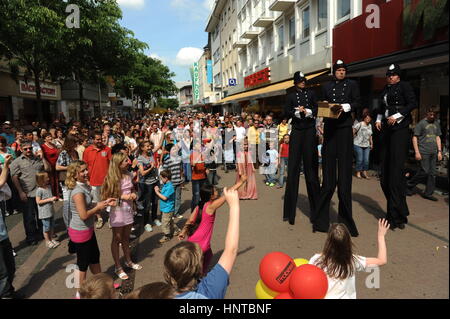 Worms, Allemagne - 16 mai 2012 : festival de rue au cours de l'été culturel avec la loi sur la marche Banque D'Images