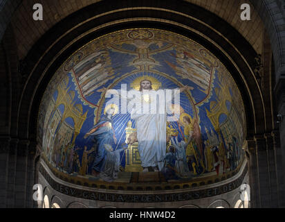 France, Paris, Montmartre, la basilique du Sacré-Cœur, conçu par l'architecte Paul Abadie et achevé en 1914. Banque D'Images