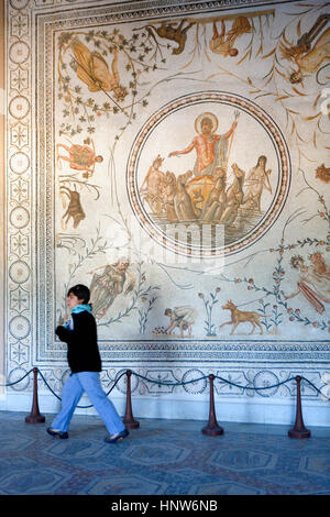 Tunisie : Ville de Tunis.Musée national du Bardo. Le dieu neptuno et quatre stations. Mosaïque romaine Banque D'Images