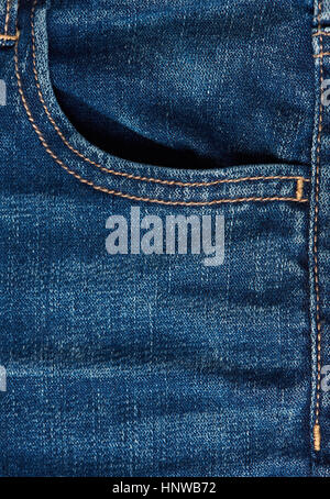 Jean bleu vide poche avant close up. De poche de jean bleu Macro Banque D'Images