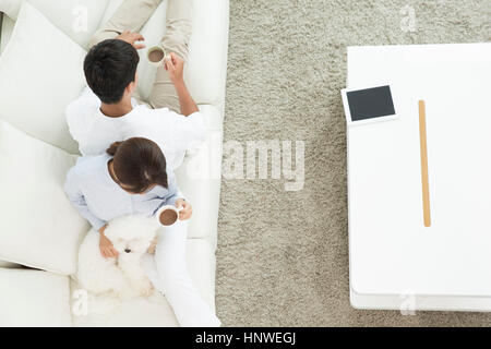 Couple aimant avec Animaux acceptés Banque D'Images