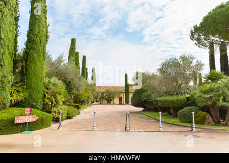 Le jardin de la Sella & Mosca vinery historique construit en 1903 près de Alghero, Sassari, Sardaigne Italie Banque D'Images