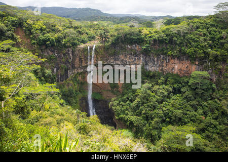 Cascade de Chamarel, le Parc National des Gorges de Rivière Noire, Ile Maurice Banque D'Images