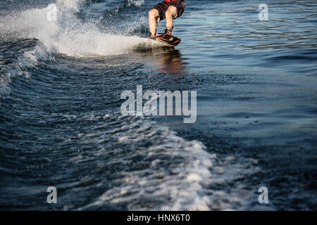 Portrait d'waterskier le ski nautique, le lac Maggiore, Verbania, Piemonte, Italie Banque D'Images