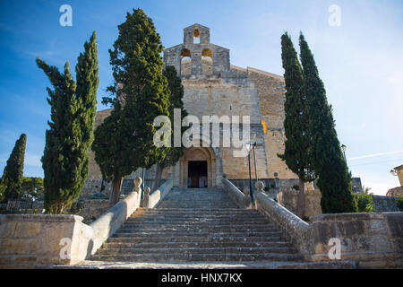 Low angle view of escalier à l'église à Selva, Majorque, Espagne Banque D'Images
