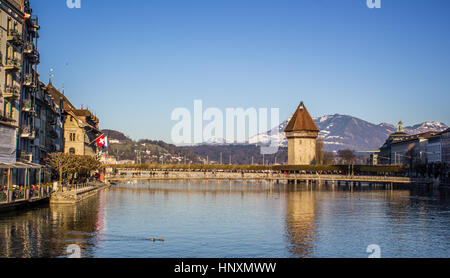 Lucerne est une ville du centre nord de la Suisse dans l'espace germanophone Banque D'Images