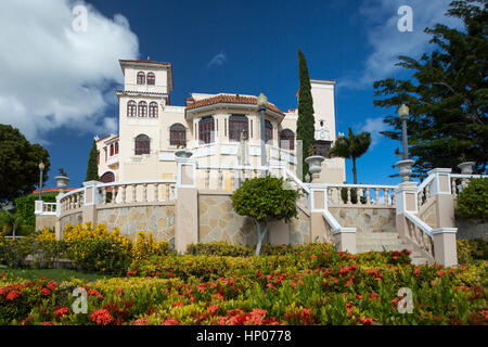 Jardins en terrasses MUSEO CASTILLO SERRALLES (©PEDRO ADOLFO DE CASTRO 1930) EL VIGIA HILL PONCE PUERTO RICO Banque D'Images