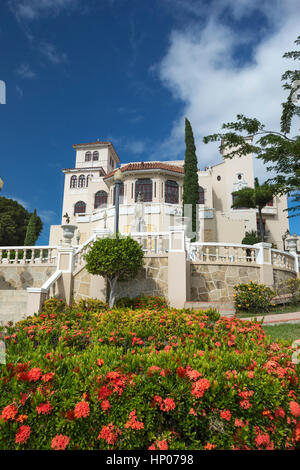 Jardins en terrasses MUSEO CASTILLO SERRALLES (©PEDRO ADOLFO DE CASTRO 1930) EL VIGIA HILL PONCE PUERTO RICO Banque D'Images